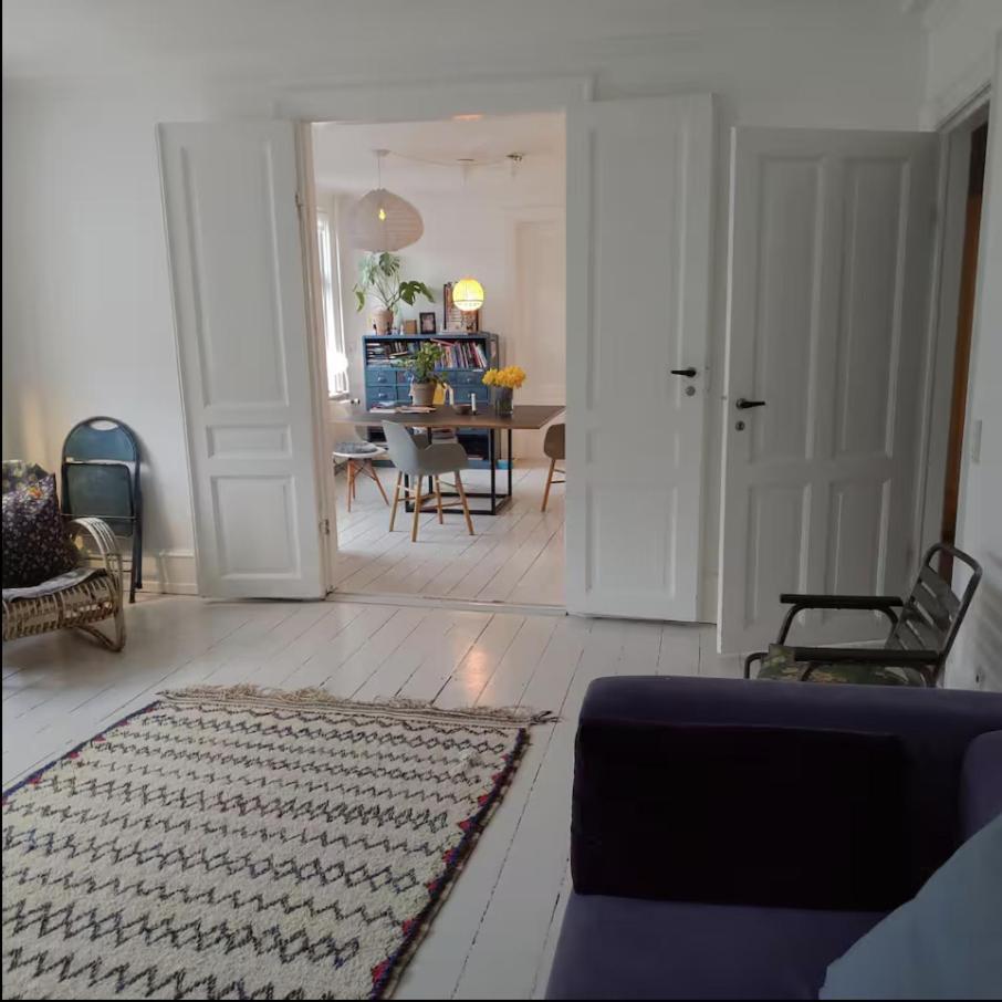 Apartment Beautiful With A Private Rooftop Terrace *