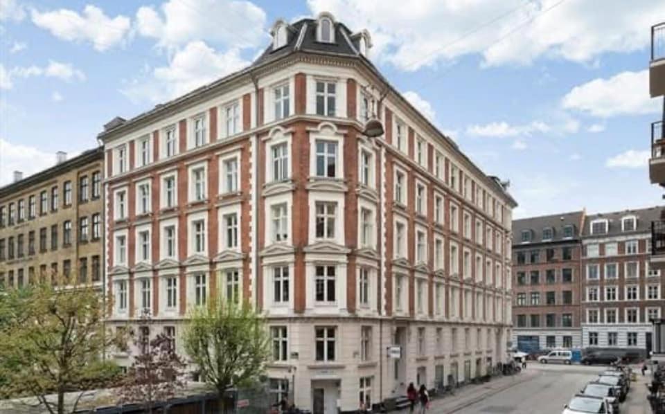 Apartment Beautiful With A Private Rooftop Terrace *